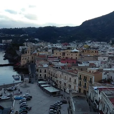Casa Simone Eolo * Città di Lipari